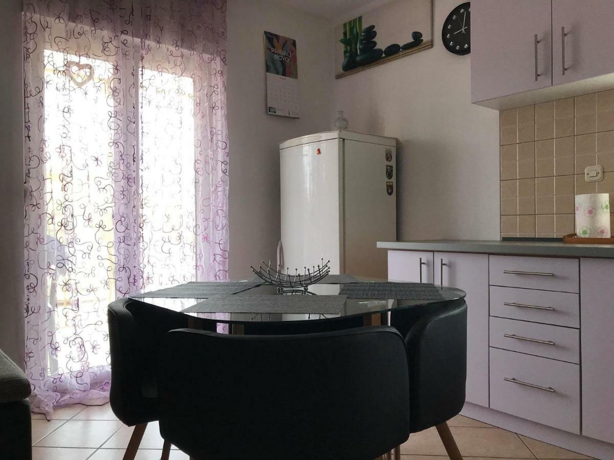 Apartment Imela Pula Ngoại thất bức ảnh